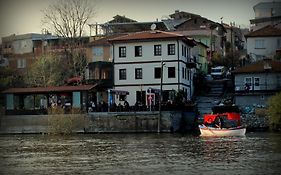 Faik Bey Konagi Golyazi