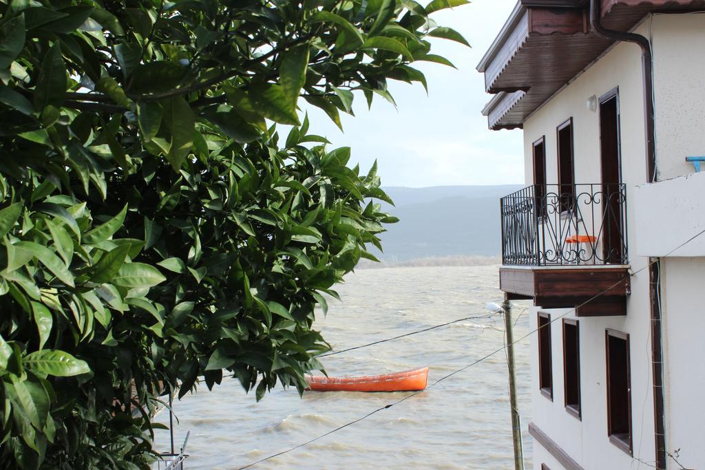 Faik Bey Konagi Bed & Breakfast Golyazi Dış mekan fotoğraf