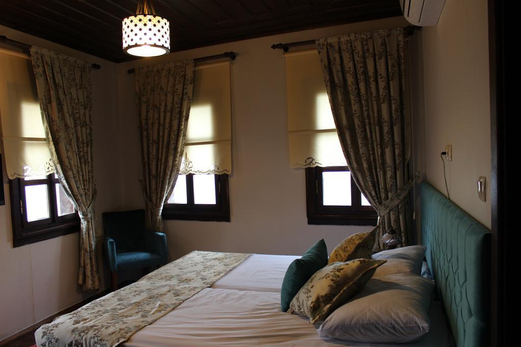 Faik Bey Konagi Bed & Breakfast Golyazi Oda fotoğraf