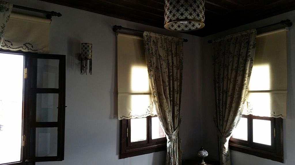 Faik Bey Konagi Bed & Breakfast Golyazi Dış mekan fotoğraf